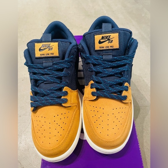 Nike Dunk Low SB 'Navy Desert Ochre' DX6775-400 size 7 Men - Picture 6 of 7